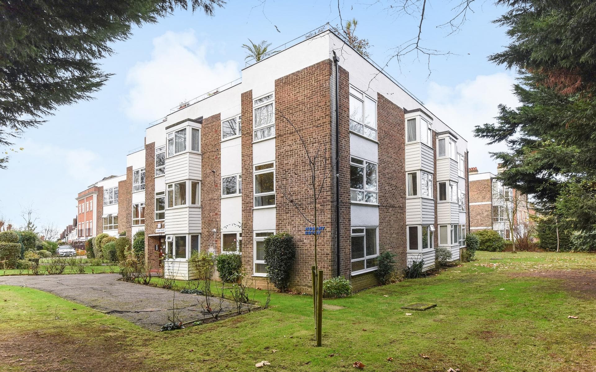 Hobart Court, 29 Roxborough Avenue, Harrow on the Hill, Middlesex, HA1 3DW
